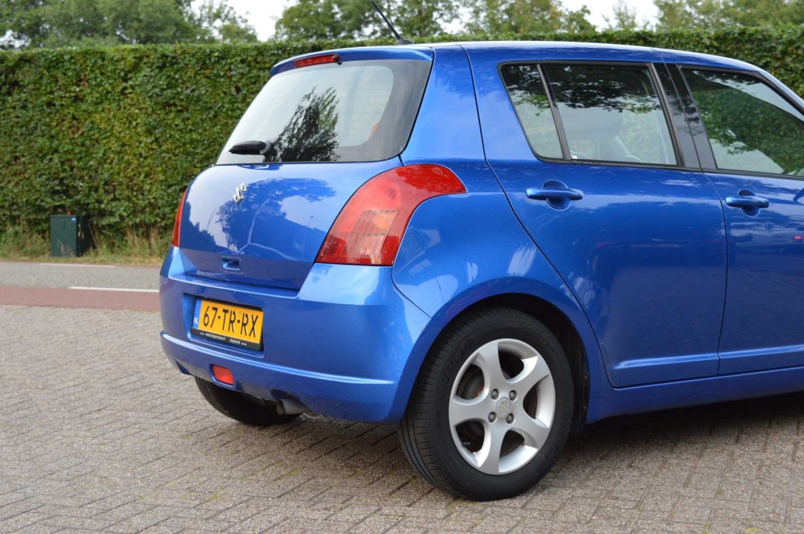 suzuki swift 1. 3 önindító helye download