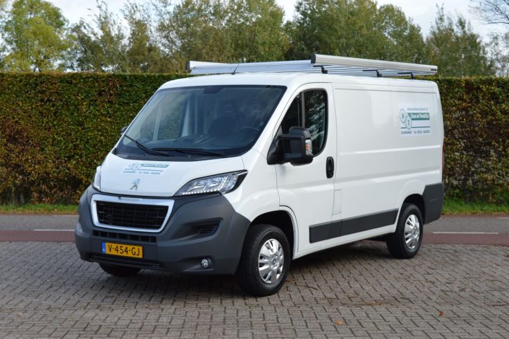 Peugeot Boxer 330 2.0 BlueHDI L1H1 Premium Pack